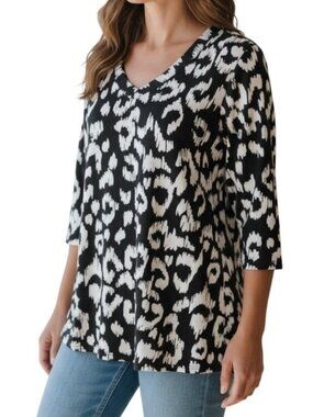 Ruby Rd Womans Easy Chic Hacci Animal Top~Size S~Black White Soft Sweater ~L1308